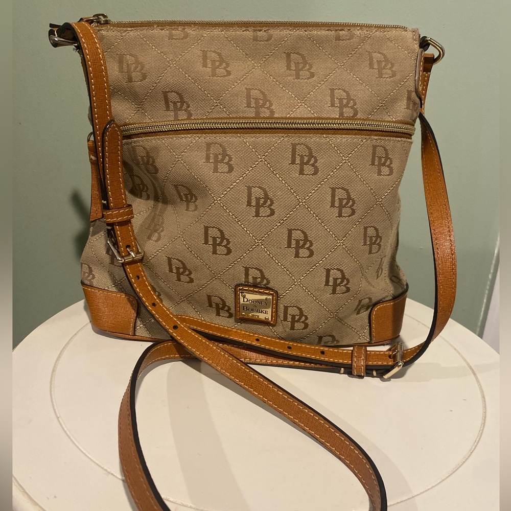 Dooney & Bourke 1975